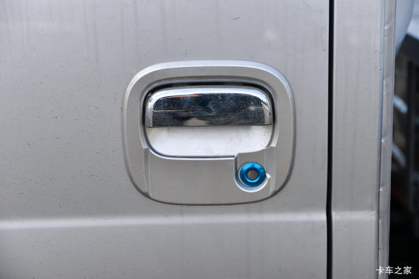 Զ�� ����F3E 2025�� 4X2 3.7�׵��Ŵ��綯��ʽ΢��
