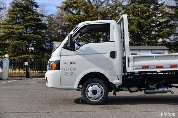 江淮恺达X6 1.6L汽油 122马力 东安5档 3.95米单排栏板微卡