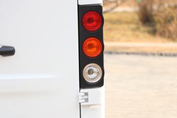 Զ V6F 2.3T 4.845 6綯 46.08kWhͼƬ
