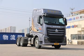 中国重汽 HOWO TH7-N 沃尊版 480马力 6X4 LNG自动档牵引车