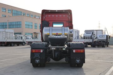 欧曼GTL星翼版&nbsp;牵引车外观                                                图片