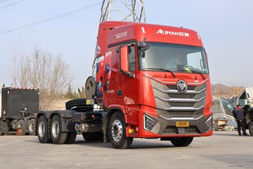 欧曼GTL星翼版&nbsp;牵引车外观                                                图片