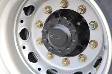  ŷGTL  530 6X4 LNGԶǣͼƬ