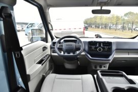 鑫源E3L&nbsp;电动封闭厢货驾驶室图片