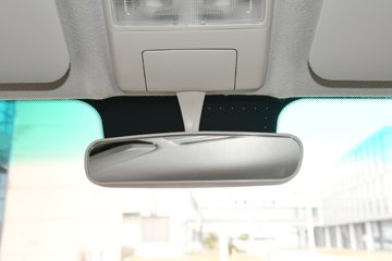 SRM��Դ�º�ʨX30L 2025�� �Ƹ��� 1.6L���� 123���� 2�� ��ջ���ͼƬ