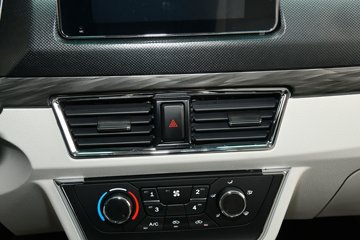 SRM��Դ�º�ʨX30L 2025�� �Ƹ��� 1.6L���� 123���� 2�� ��ջ���ͼƬ