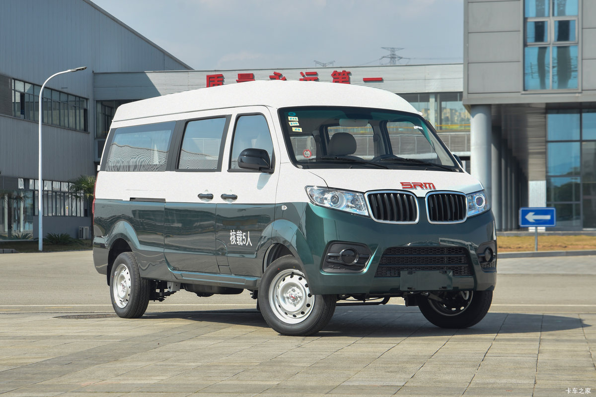 SRM鑫源 新海狮X30L 2025款 冠军版 1.5L CNG 86马力 6座微面 中央空调