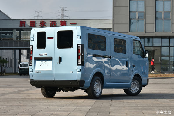 优惠0.3万 临沂市鑫源E3电动封闭厢货火热促销中 优惠0.3万 临沂市鑫源E3电动封闭厢货火热促销中