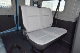 鑫源E3&nbsp;电动封闭厢货驾驶室图片