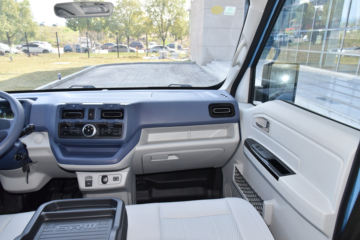 SRM��ԴE3 2025�� ʵ���� 6�� ���綯��� ����42.336kWhͼƬ