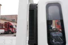 时代领航S1 2L CNG 127马力 东安5档 3.94米排半栏板式微卡