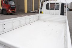 时代领航S1 2L CNG 127马力 东安5档 3.94米排半栏板式微卡