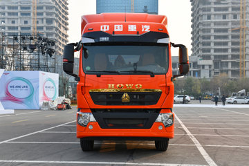 中国重汽豪沃TX7 PRO 11.1L柴油 490马力 6X4 中国重汽12档 牵引车