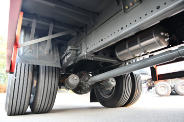 �й����� HOWO TX7 �콢�� 7.4L���� 330���� 4X2 �й�����12�� 6.8�ײ�դʽ�ػ���ͼƬ