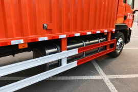 HOWO TX7 PRO&nbsp;载货车底盘                                                图片