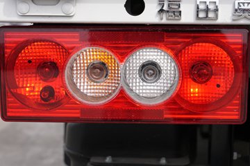  M 2.0L 127 CNG 3.19˫СͼƬ