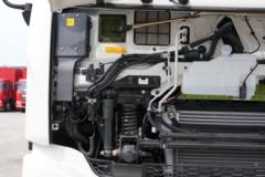 东风商用车 天锦KR PLUS 280马力 4X2 6.8米LNG厢式载货车