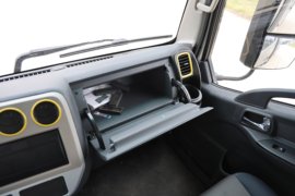 康陆威&nbsp;载货车驾驶室                                               图片