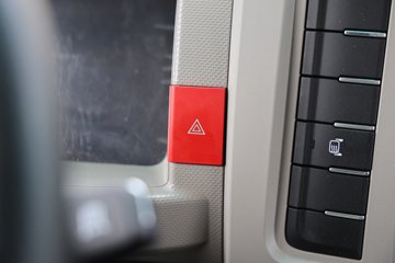 �����������·������ 2.5L���� 180���� ��ʿ��8�� 4.17�׵�����ʽ�ῨͼƬ