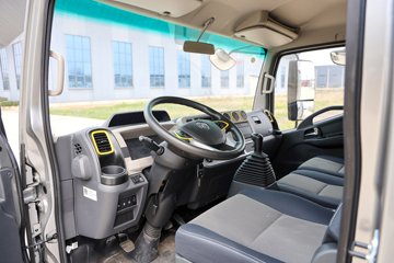 �����������·������ 2.5L���� 180���� ��ʿ��8�� 4.17�׵�����ʽ�ῨͼƬ