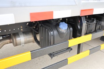 �����������·������ 2.5L���� 180���� ��ʿ��8�� 4.17�׵�����ʽ�ῨͼƬ