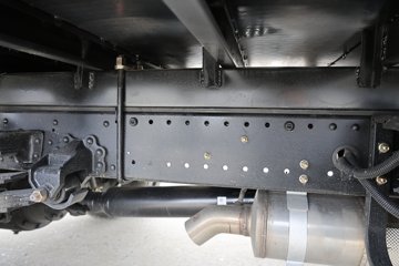 �����������·������ 2.5L���� 180���� ��ʿ��8�� 4.17�׵�����ʽ�ῨͼƬ