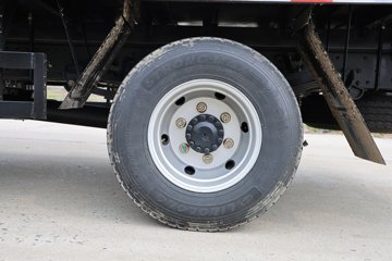 �����������·������ 2.5L���� 180���� ��ʿ��8�� 4.17�׵�����ʽ�ῨͼƬ