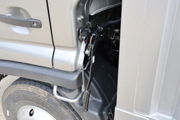 �����������·������ 2.5L���� 180���� ��ʿ��8�� 4.17�׵�����ʽ�ῨͼƬ