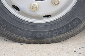 �����������·������ 2.5L���� 180���� ��ʿ��8�� 4.17�׵�����ʽ�ῨͼƬ