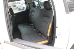 江铃 宝典 2025款 2.5T柴油 160马力 自动两驱 标轴双排皮卡