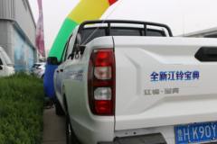 江铃 宝典 2025款 2.5T柴油 160马力 自动两驱 标轴双排皮卡