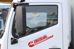 东风多利卡康路威宽体 195马力 4X2 4.2米冷藏车