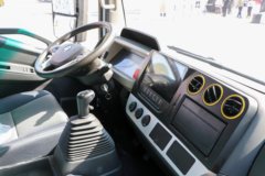 东风多利卡康路威宽体 195马力 4X2 4.2米冷藏车
