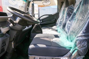 �����������·������ 195���� 4X2 4.2����س�ͼƬ