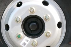 东风多利卡康路威宽体 195马力 4X2 4.2米冷藏车