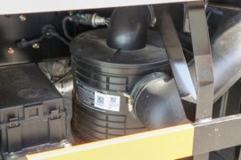 康陆威&nbsp;冷藏车底盘图片