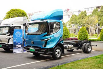 �ɵ�EW7 MAX�� 4.18�׵��Ŵ��綯��դʽ�Ῠ ����ʱ��140.41kWhͼƬ