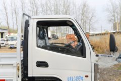 东风 小霸王W15 1.6L 123马力 汽油 3.65米单排栏板小卡