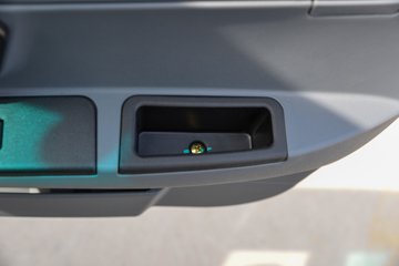 ��������GK3 2L���� 102���� 4X2 ������5�� 2.65�׵�����ж��ͼƬ