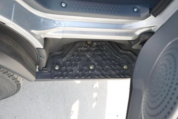��������GK3 2L���� 102���� 4X2 ������5�� 2.65�׵�����ж��ͼƬ