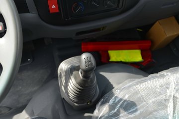 ��������GK3 2L���� 102���� 4X2 ������5�� 2.65�׵�����ж��ͼƬ