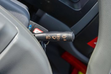 ��������GK3 2L���� 102���� 4X2 ������5�� 2.65�׵�����ж��ͼƬ