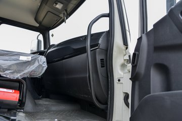 �������ó��������KR 7L���� 330���� 8X4 6.7���Ű������ػ���ͼƬ