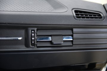 �������ó��������KR 7L���� 330���� 8X4 6.7���Ű������ػ���ͼƬ