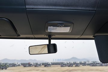 �������ó��������KR 7L���� 330���� 8X4 6.7���Ű������ػ���ͼƬ