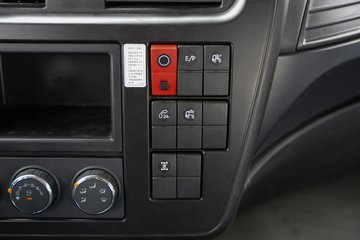 �������ó��������KR 7L���� 330���� 8X4 6.7���Ű������ػ���ͼƬ