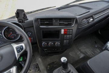 �������ó��������KR 7L���� 330���� 8X4 6.7���Ű������ػ���ͼƬ