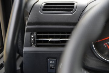 �������ó��������KR 7L���� 330���� 8X4 6.7���Ű������ػ���ͼƬ