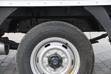 ����;�� T3 1.3L 91���� 3.05�׵�����ʽС��(��̥)(���յ�)ͼƬ