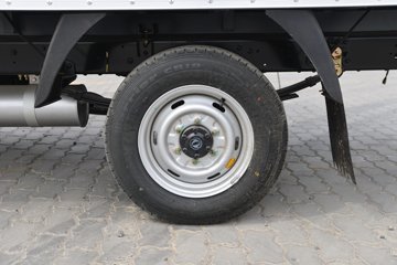 ����;�� T3 1.3L 91���� 3.05�׵�����ʽС��(��̥)(���յ�)ͼƬ